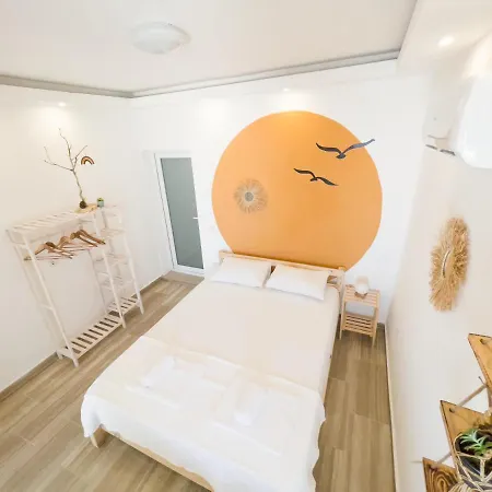 Akrapol Boutique *